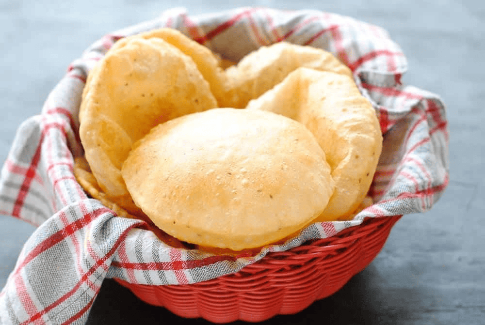 خبز البوري الهندي